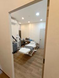 Ang Mo Kio Avenue 1 (D20), Retail #513630971